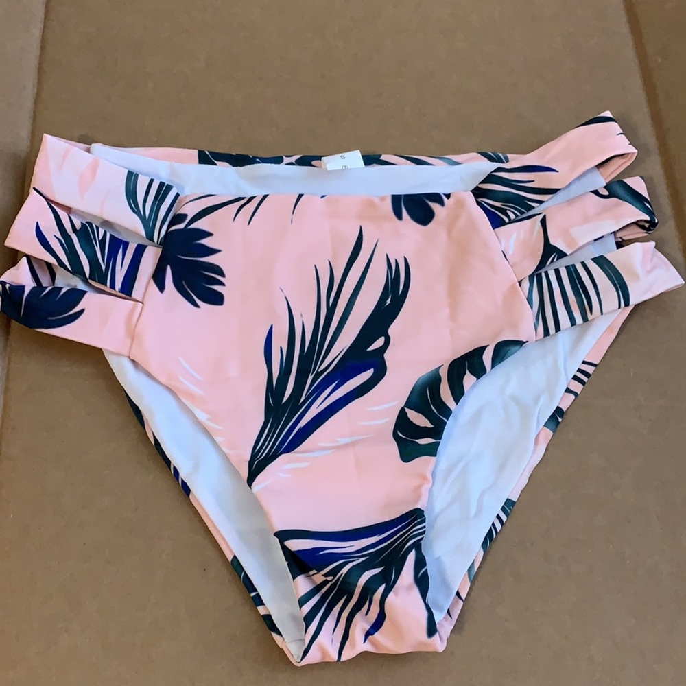 Bikini set - Picture 4 of 5